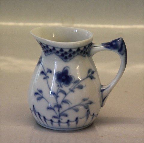 B&G Porcelain
Dickens 392 RC Cream jug, (small) 13 cl 6 cm