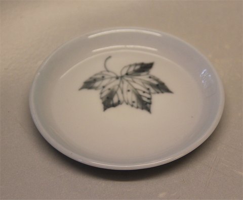 B&G Blue Faling Leaves porcelain 030 Butter pad, round 11 cm (330)
