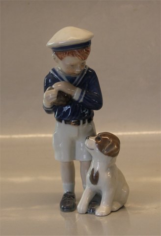 Royal Copenhagen figurine 683 RC Jens - boy with dog 16.5 cm (1021683-71000)
