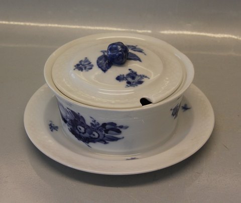 Kongelig Dansk Porcelæn Blå Blomst Flettet 8277-10 Stor rund skål med hul til 
ske på fast fod 19 cm
