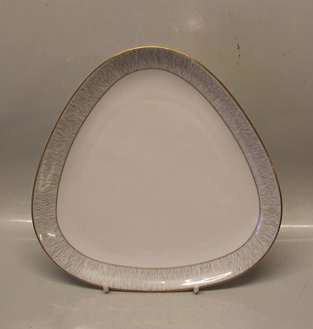 Triangular dish, small 20 cm Koh-I-Noor Königl. pr. Tettau German Tableware