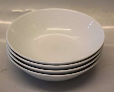 Edith Sonne White Porcelain / B&G Stoneware  323 Soup plate / Cerial Bowl 4 x 
17.5 cm