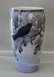 Royal Copenhagen vase
1923-66 RC Vase with blackbird 35 x 18.5 cm (Top) Signed