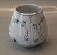 Kongelig Dansk Porcelæn Musselmalet 680-1 Vase, lille, 12 cm (1016770) Blå 
riflet
