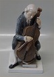 B&G 2032 Man with Cello Cellist 21 cm