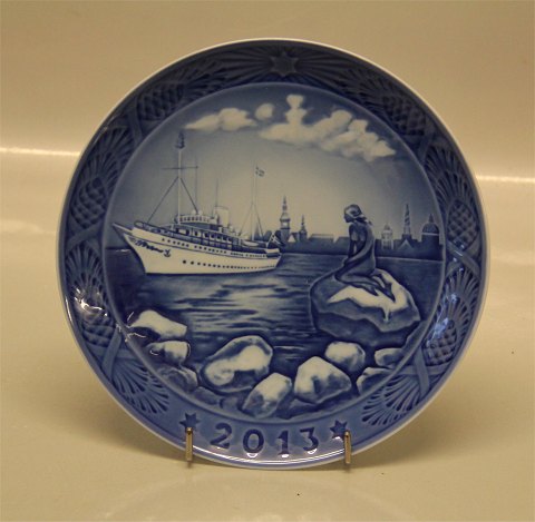 Royal Copenhagen Christmas plate 2013 Langelinie - the little mermaid