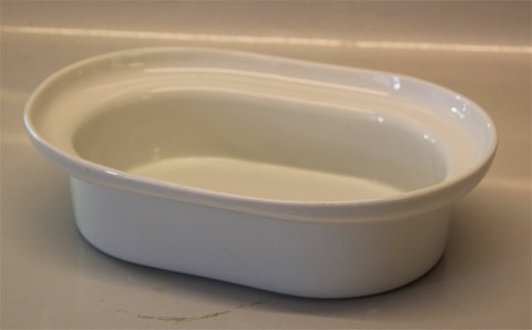 HANK Bing & Groendahl White Dinnerware, Magnussen 877 Bowl , oval  7 x 18,  26 
cm
