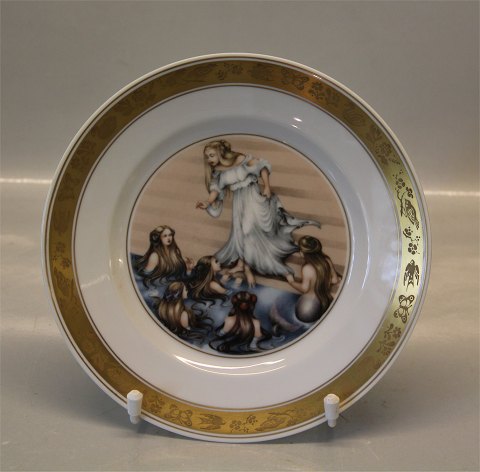 Royal Copenhagen 
9628  Den lille havfrue. Hans Christian Andersen Platter 19 cm 1975 Pauline 
Ellison