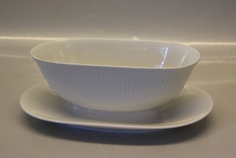 14053 Sauce bowl  14 x 23 cm / 5 1/2" x 9 1/10"
 Royal Copenhagen  Georgiana