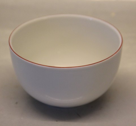 Red top 6283 Skål  6.8 x 11.3 cm
 Design Grethe Meyer Royal Copenhagen Porcelain 6283 Bowl  6.8 x 11.3 cm
