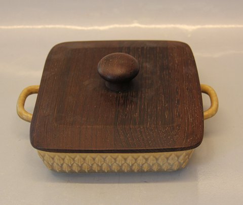 Relief  Lidded box 17 x 20 cm Wooden Teak lid Nissen Kronjyden B&G Quistgaard  
Stoneware