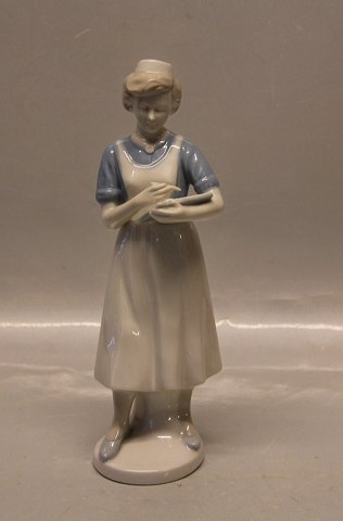 Nurse German Porcelain 24 cm 11083 Nice and mint condition