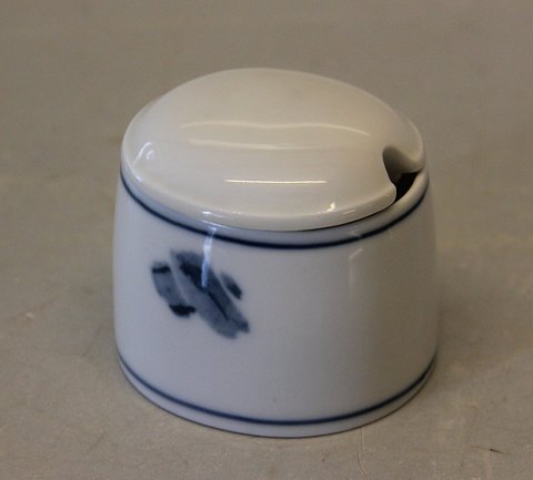 Cumulus B&G Porcelain
551 Mustard jar 5.5 x 6 cm