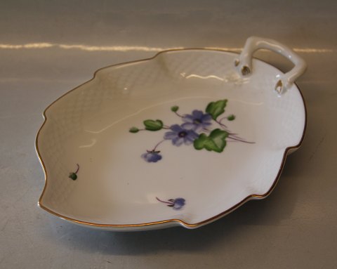 B&G Blue Anemone 
 white porcelain 199 Leaf shaped dish , large