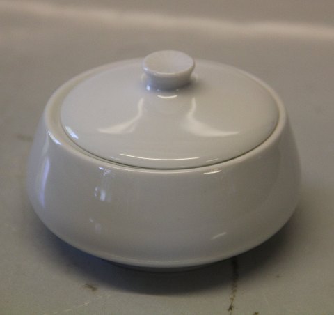 Bernadotte B&G White form 674 094 a Sugar bowl  (medium)  ca 7 x 10 cm cm (593)
