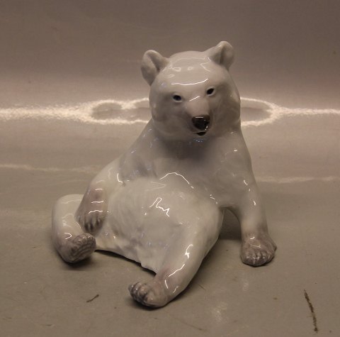 Royal Copenhagen 0345 RC Polar bear 14 x 16 cm Hermissen? 1901
