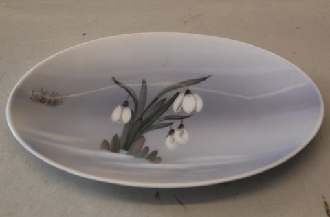 Royal Copenhagen  Art Nouveau 852-2685 RC Oval Tray 16 x 10.5 cm  Snow Flower
