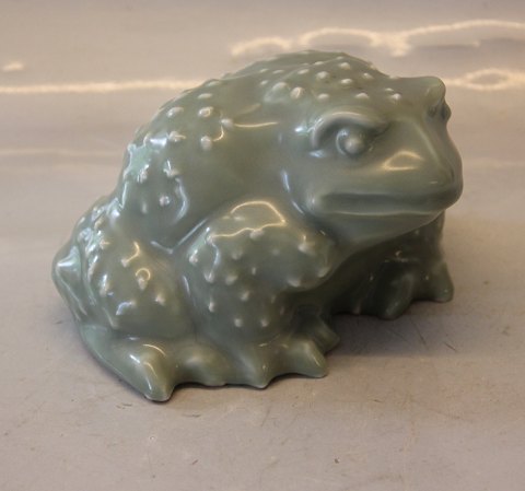 20116-1 RC Frog 11 x 19 x 16 cm, Knud Kyhn December 1926 Jadegreen Royal 
Copenhagen Art Pottery