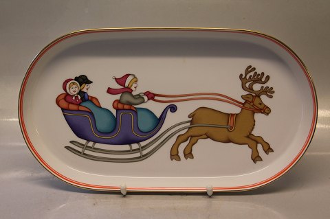 B&G Porcelain B&G 316 Oval dish 18.8 x 33.3 cm  Reindeer and sleigh ride Design 
Jette Frölich