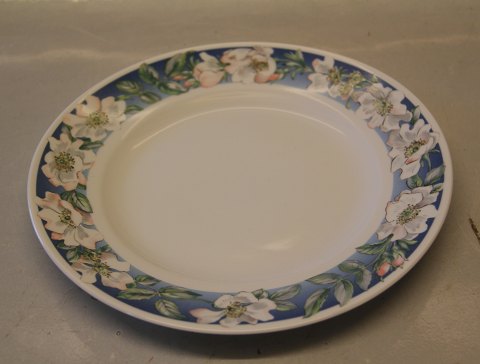 621 Luncheon plate 22 cm White Wild Rose Royal Copenhagen
