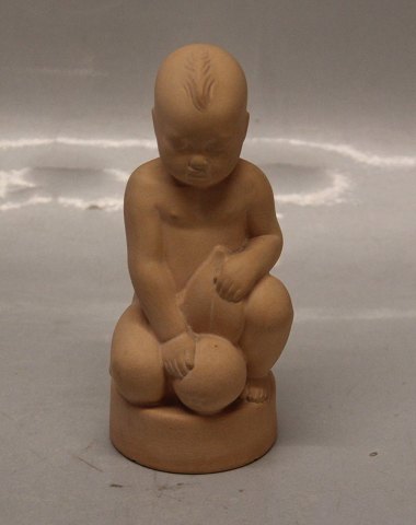 956 II Autum 13 cm  Boy on fruit Arno Malinowski 1951 Ipsen Danish Art Pottery 
1843-1955