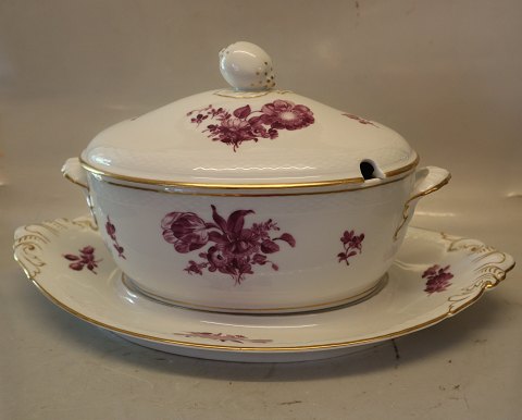 8172-427 Terrin, oval 19 x 31 cm m underfad Purpur Blomst  Kongelig Dansk 
Porcelæn Flettet med guldkant