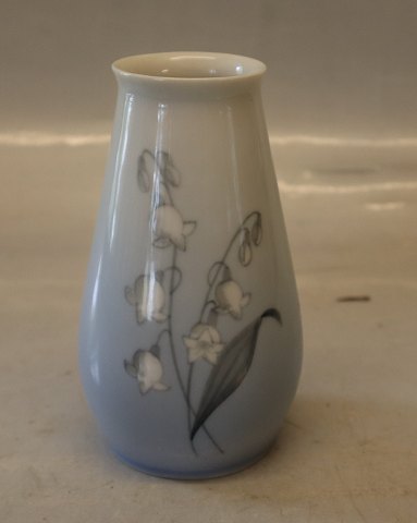 B&G 57-250 Vase 12 cm  Convalla B&G porcelain : White/blue base, 
Lily-of-the-valley, form 643
