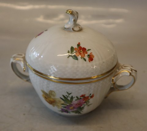 493-1680 Sugar bowl with lid 11 x 14 cm  Royal Copenhagen Saxon Flower