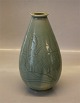 Kongelig Dansk Stentøj Kgl. Celadon Vase  - stentøjsmasse dekoreret med 
indridset landskabsmotiv,  21.5 cm
