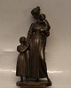 Bronzefigur 17.5 cm  "Moderkærlighed" Herman W. Bissen