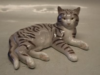 Cat figurines Porcelain & ...