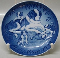 BING & GRONDAHL 2001 Mother’s Day Plate B&G Mothers Day Seal and Pup NEW in BOX