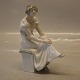 Art Nouveau B&G 1695 Woman seated 14 cm Georg Ulmer 1909 Porcelain