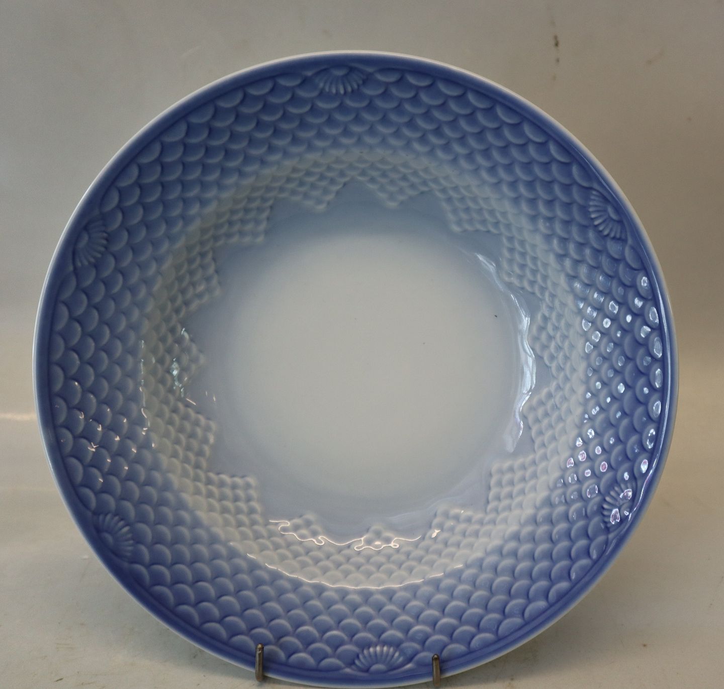 Klosterkælderen - 1008 Large rim soup plate (Hotel) 25 cm B&G Blue tone - seashell table - 1008 Large rim soup plate 25 cm (714) B&G Blue - seashell table