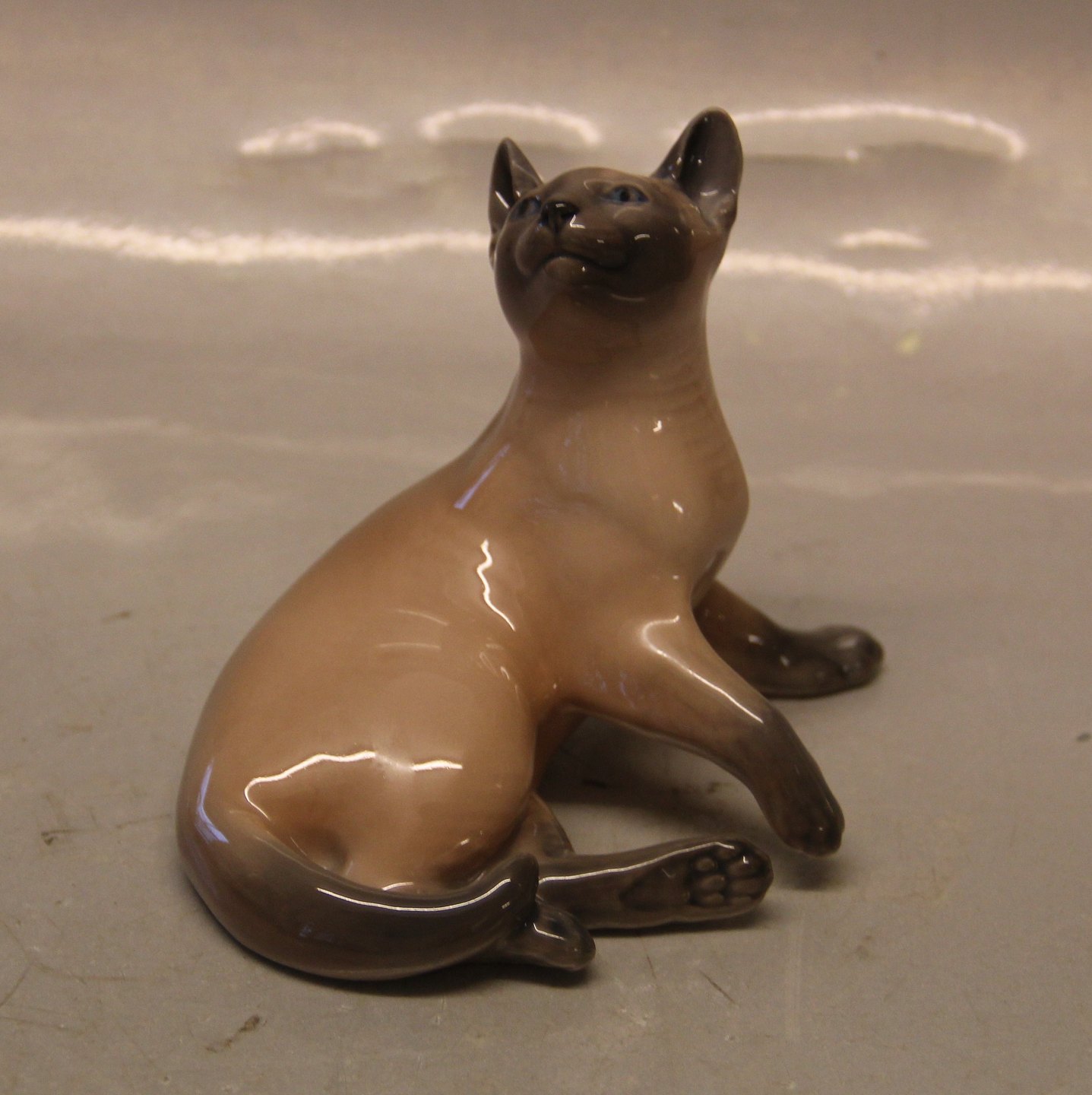 antyder konkurs værdig Klosterkælderen - Royal Copenhagen figurine 2862 RC Siamese cat Th. Madsen  1928 11 cm - Royal Copenhagen figurine 2862 RC Siamese cat Th. Madsen 1928  11 cm